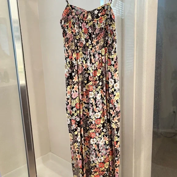 Lily Rose Floral Patterned Sun Dress - Picture 2 of 5